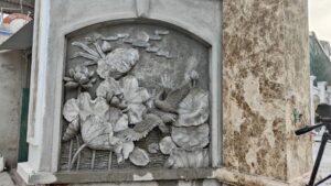 Tranh phù điêu xi măng